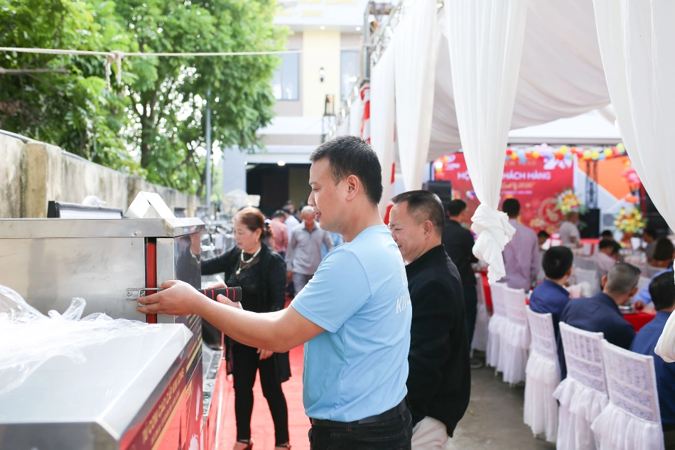 Hội nghị khách hàng 10/01/2020 – Mừng xuân Canh Tý 10 hoi nghi khach hang 10